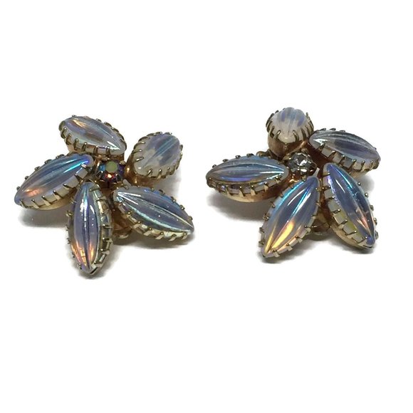 Bridal Earrings Clip On Opaline Glass Molded Ribbe - Picture 3 of 7